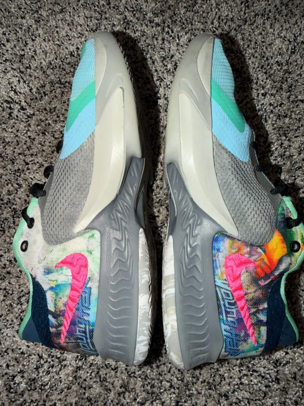 Nike Stay Freaky Girls Athletic Shoes Youth Size 7